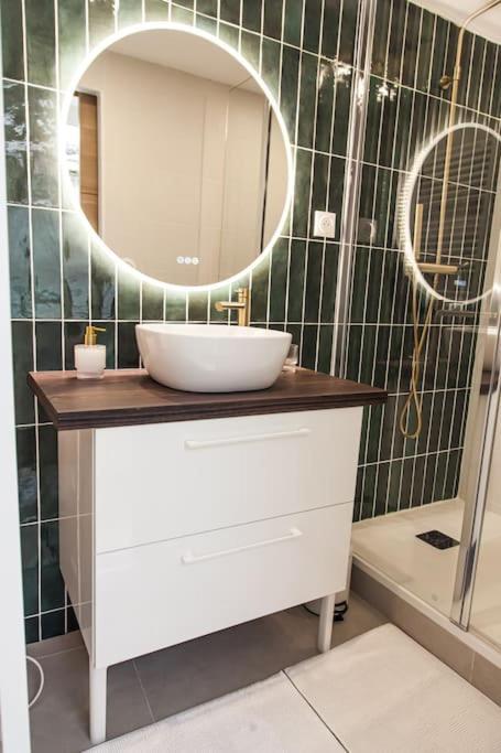 L'Escapade-Hypercentre-Parking Prive-Refait A Neuf Apartment ชาโตรูซ์ ภายนอก รูปภาพ